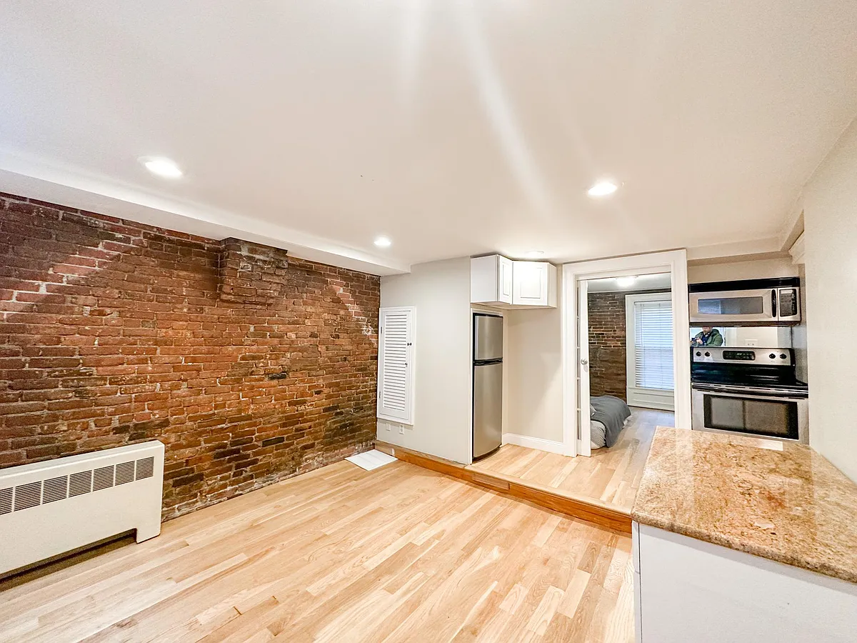 Photo 2 of 9 - 61 Phillips St #1A - Boston, MA Building Photo - 61 Phillips St #1A