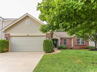 944 Shadow Pine Dr, Fenton, MO 63026
