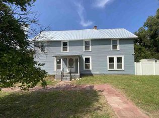 201 2nd St NE, Live Oak, FL 32064