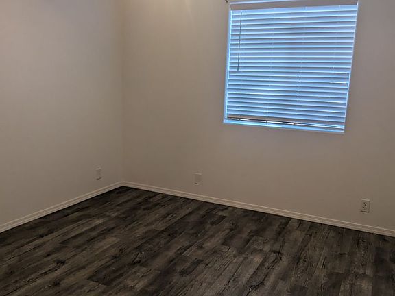 5th image of 4160 S Lynn Dr Unit 101