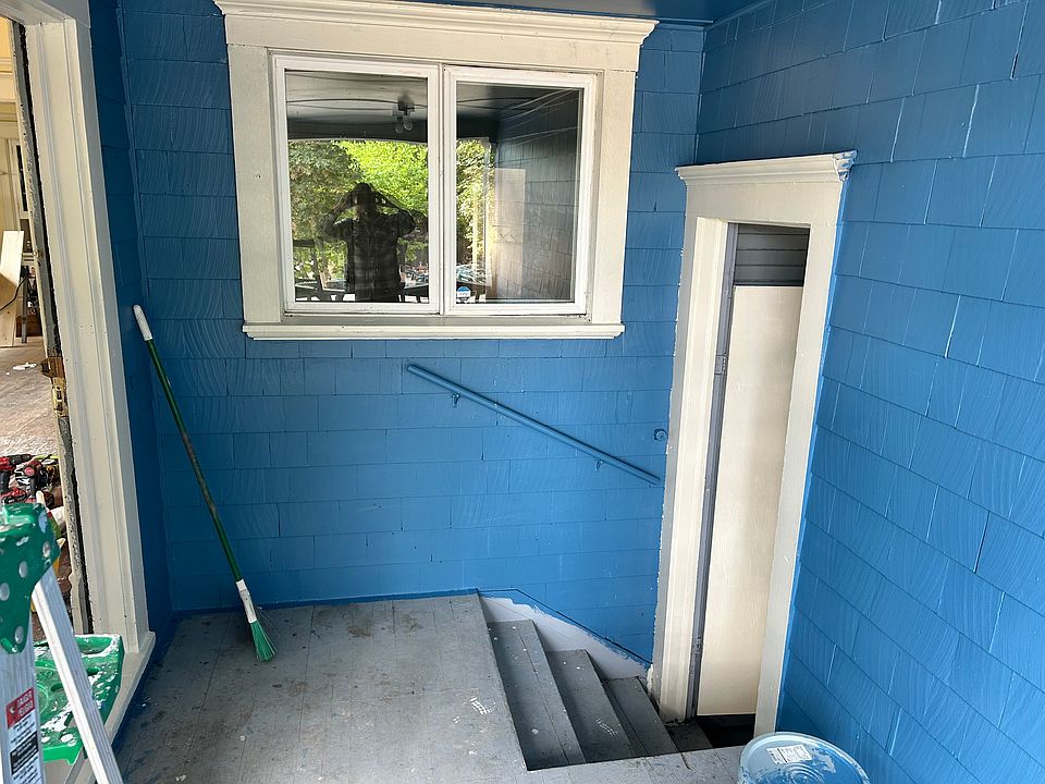 1st image of 642 Lawrence St #5