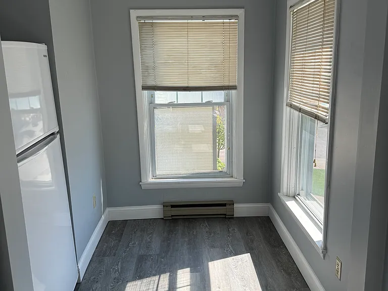 16 W Court St #3 — Photo 4