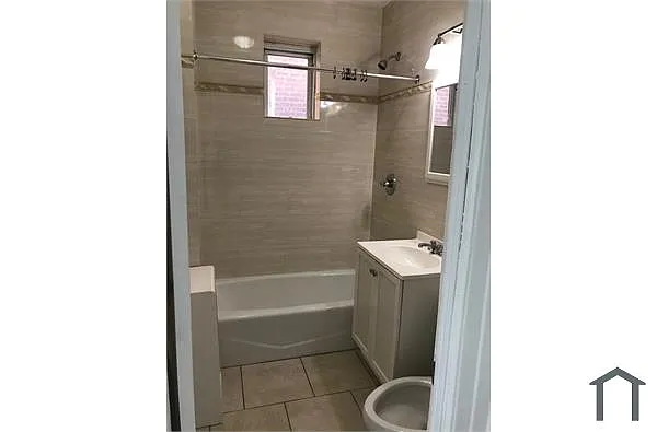 Building Photo - 1337 Rosedale Ave #1R