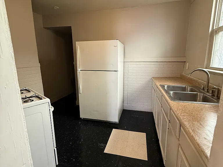 3818 Humphrey St #1 — Photo 7