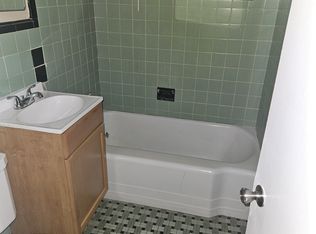 906 N Van Buren St #A, Albany, GA 31701