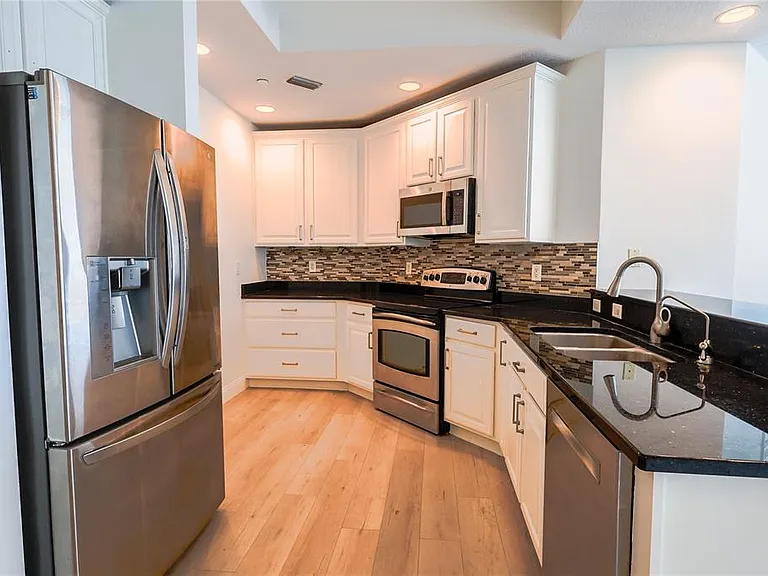 449 S 12th St #1101 — Photo 4