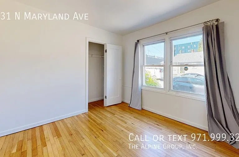 4831 N Maryland Ave — Photo 10