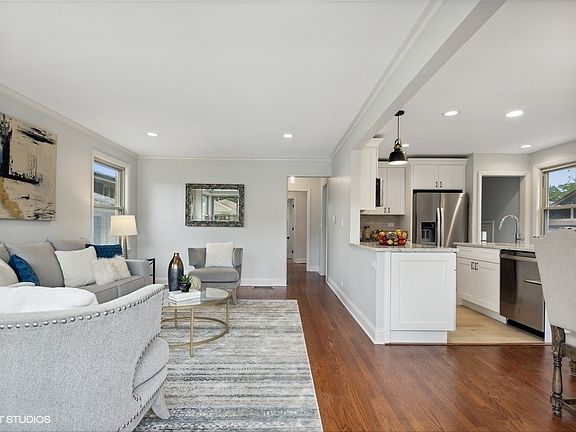 3rd image of 2233 N 77th Ct