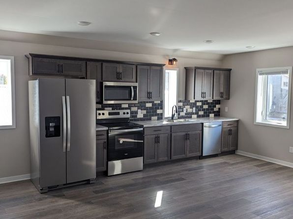 103 1/2 3rd St S #3