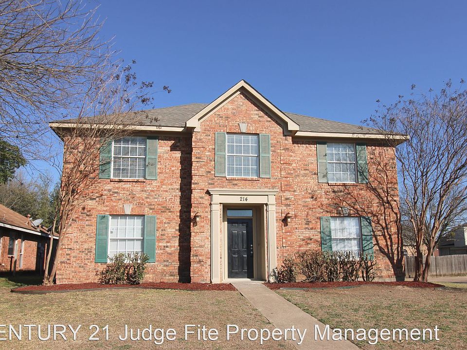 1st image of 214 Lavender Dr