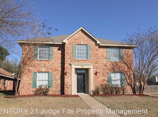 214 Lavender Dr, Cedar Hill, TX 75104
