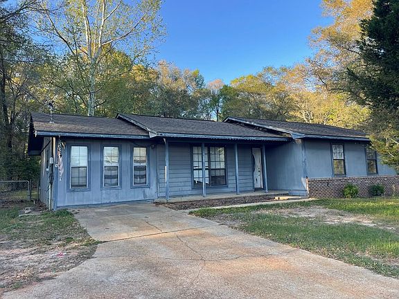 2nd image of 904 Joe Bruer Rd