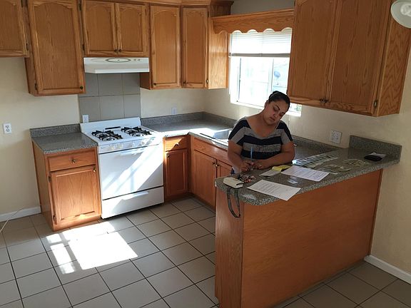3rd image of 1634 W 204th St