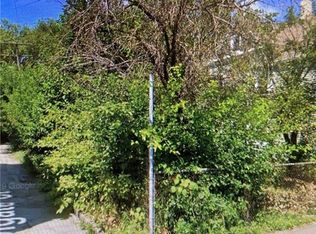 2076 W 65th St, Cleveland, OH 44102