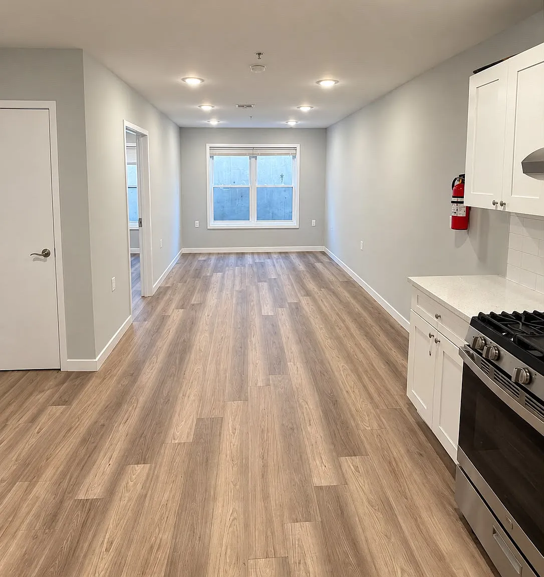 2 bed, $1,923 — Photo 2
