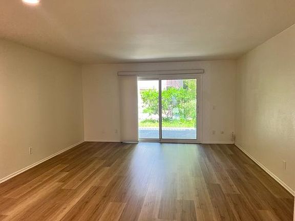 4th image of 7060 Shoup Ave Unit 193