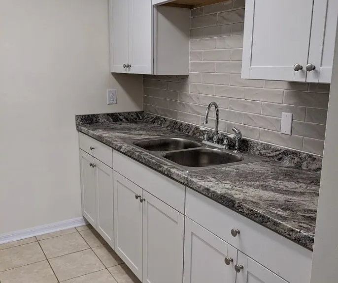 300 Gunn Ave #7 — Photo 3