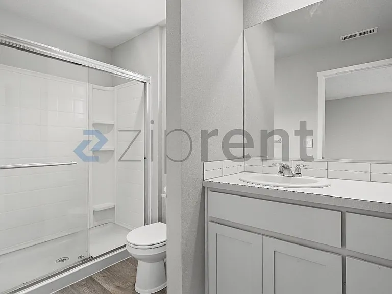 1404 SW 5th St — Photo 11