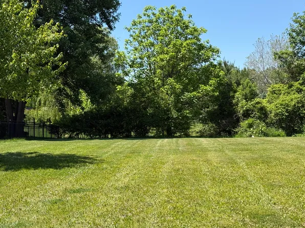 12377 Spenser Ln, Carleton, MI 48117