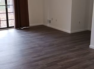 27 Sussex Pl #27, Absecon, NJ 08205