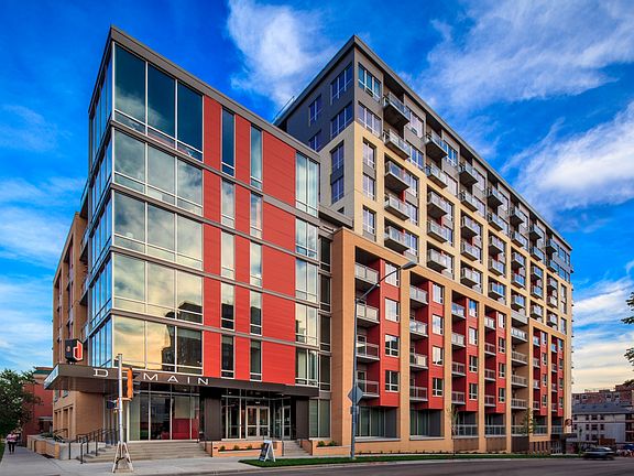 Domain Apartments in Downtown Madison, Wisconsin. Luxury studio, 1 bedroom, 1 bedroom + Den, and 2 bedroom apartments.