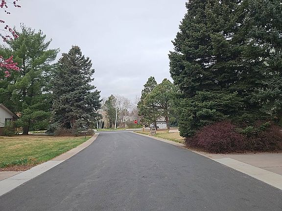 4th image of 2002 E Green Oaks Dr