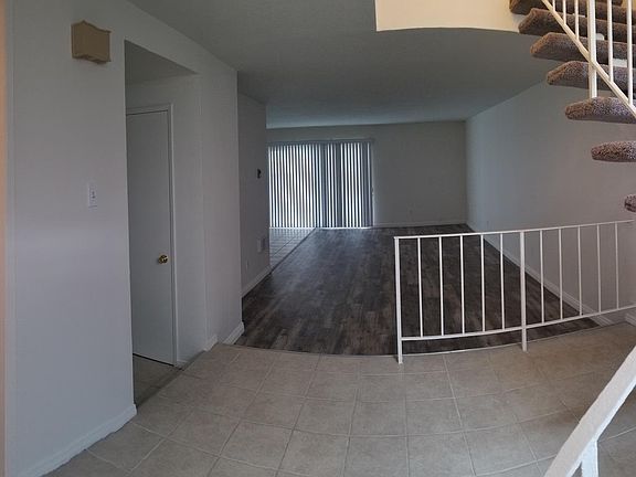 3rd image of 22718 Maple Ave APT 3