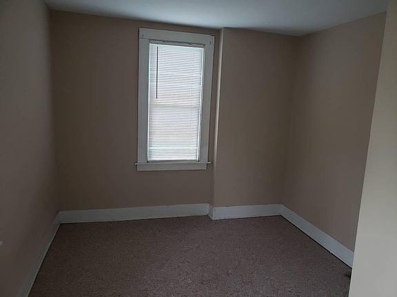 4th image of 254 Main St Lowr #