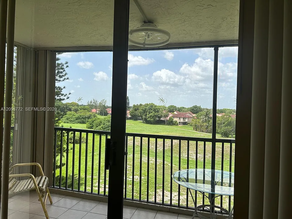3821 Environ Blvd #505