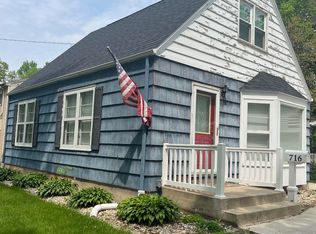 716 N 10th St, Clear Lake, IA 50428
