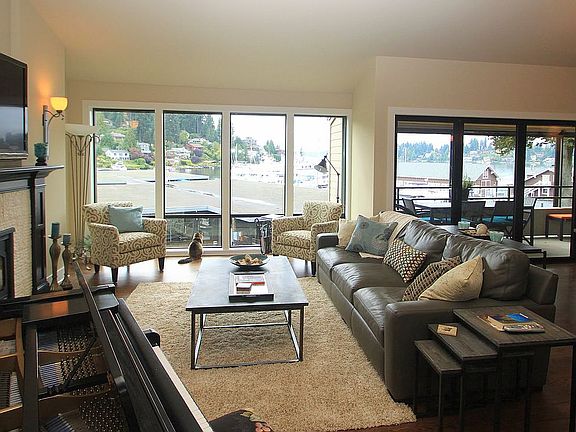 3rd image of 9949 Lake Washington Blvd NE