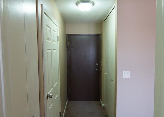 3rd image of 1808 Knox St #305