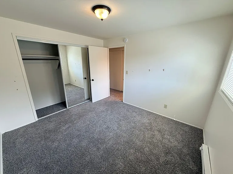 2600-2628 NW Tyler Ave — Photo 20