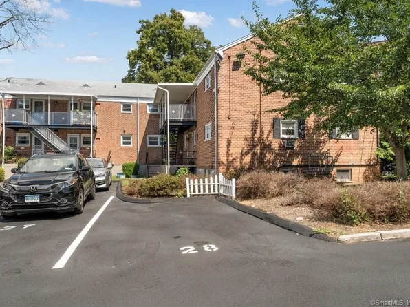 80 Strawberry Hill Avenue #1, Stamford, CT 06902