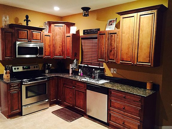 4th image of 605 Becky Ln