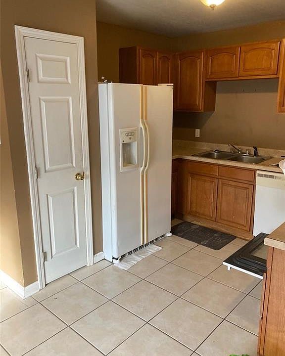 2nd image of 2511 Mexico St