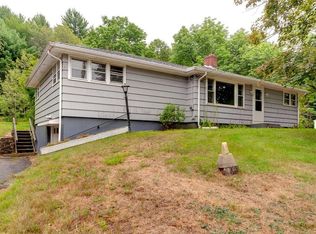 581 S Barre Rd, Barre, MA 01005