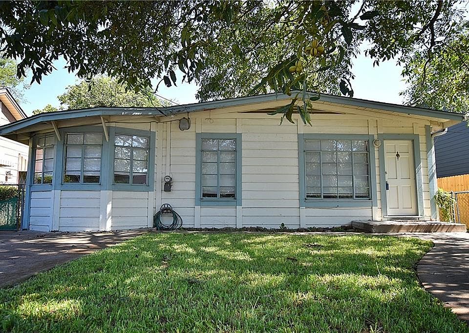 1st image of 8407 Bowling Green Dr
