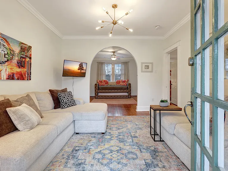 4007 Octavia St — Photo 1