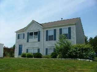 318 Raymond Rd, Plymouth, MA 02360