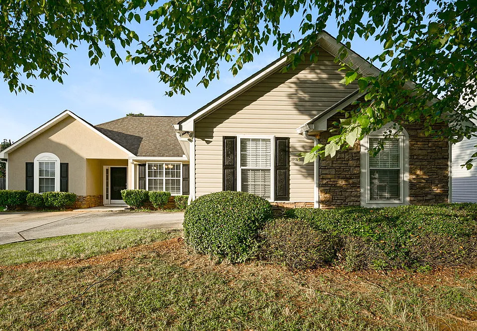 1025 Borrington Ln