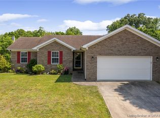 402 Reba Jackson Dr, Jeffersonville, IN 47130