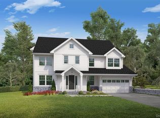 8 Dell Road, Scarsdale, NY 10583