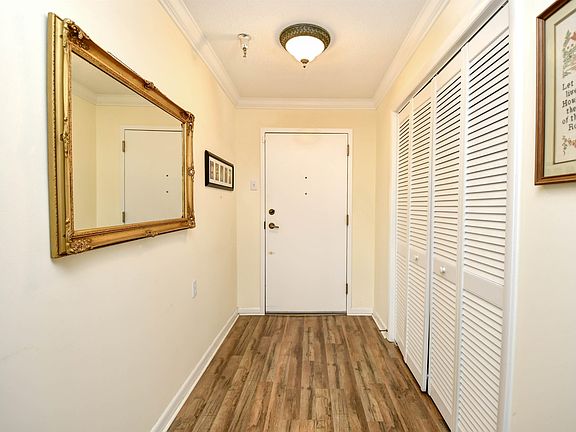 5th image of 5001 Little River Rd. Apt E-212