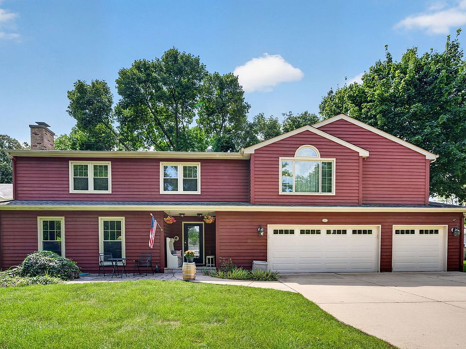 1st image of 624 Virginia Ct