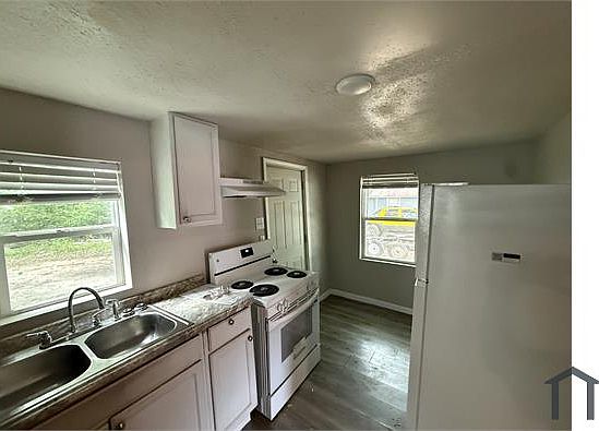 5th image of 1118 Rich Ave