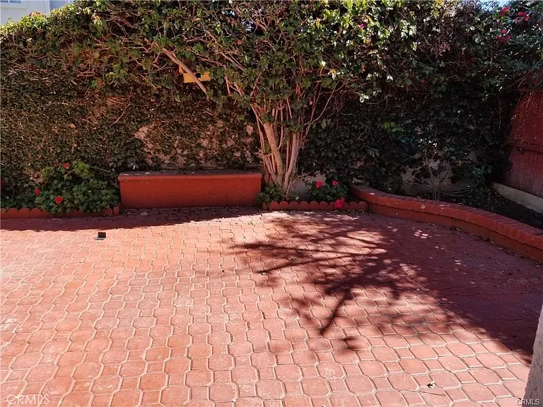 15892 Ocean Ln — Photo 8