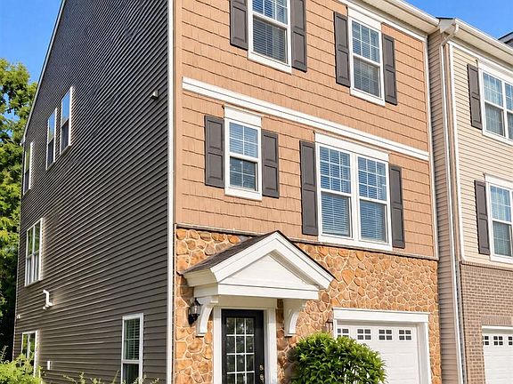 3rd image of 23111 Azalea Ln