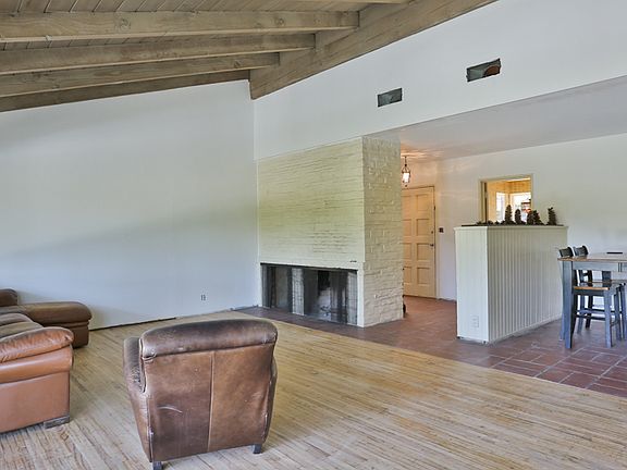 5th image of 3229 N Rancho El Encino Dr