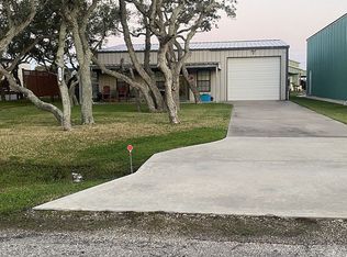 124 Coastal Oaks Loop, Port O Connor, TX 77982